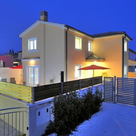 Villa With Private Pool In Village Jadreski Pula Eksteriør billede