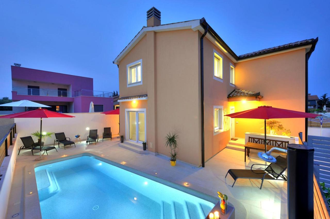 Villa With Private Pool In Village Jadreski Pula Eksteriør billede