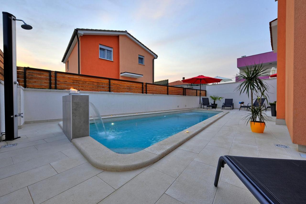 Villa With Private Pool In Village Jadreski Pula Eksteriør billede